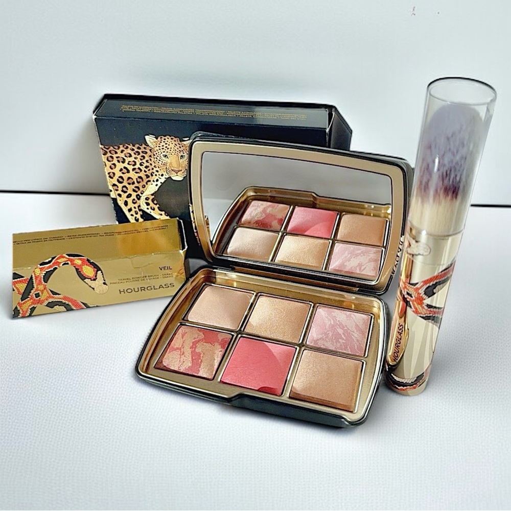 Hourglass Blush Palette with Pink and Gold Hues